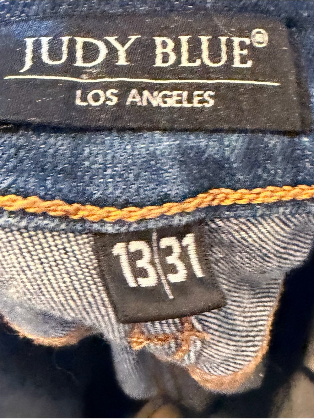 Judy Blue Straight Leg Cropped Jeans Med Wash Stretch Denim Cuff High Rise Sz 31 - Picture 2 of 15